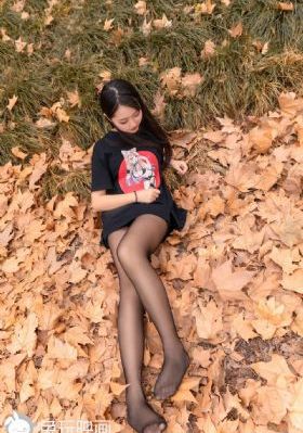 两个人看的www视频在线观看_BD迅雷电影在线